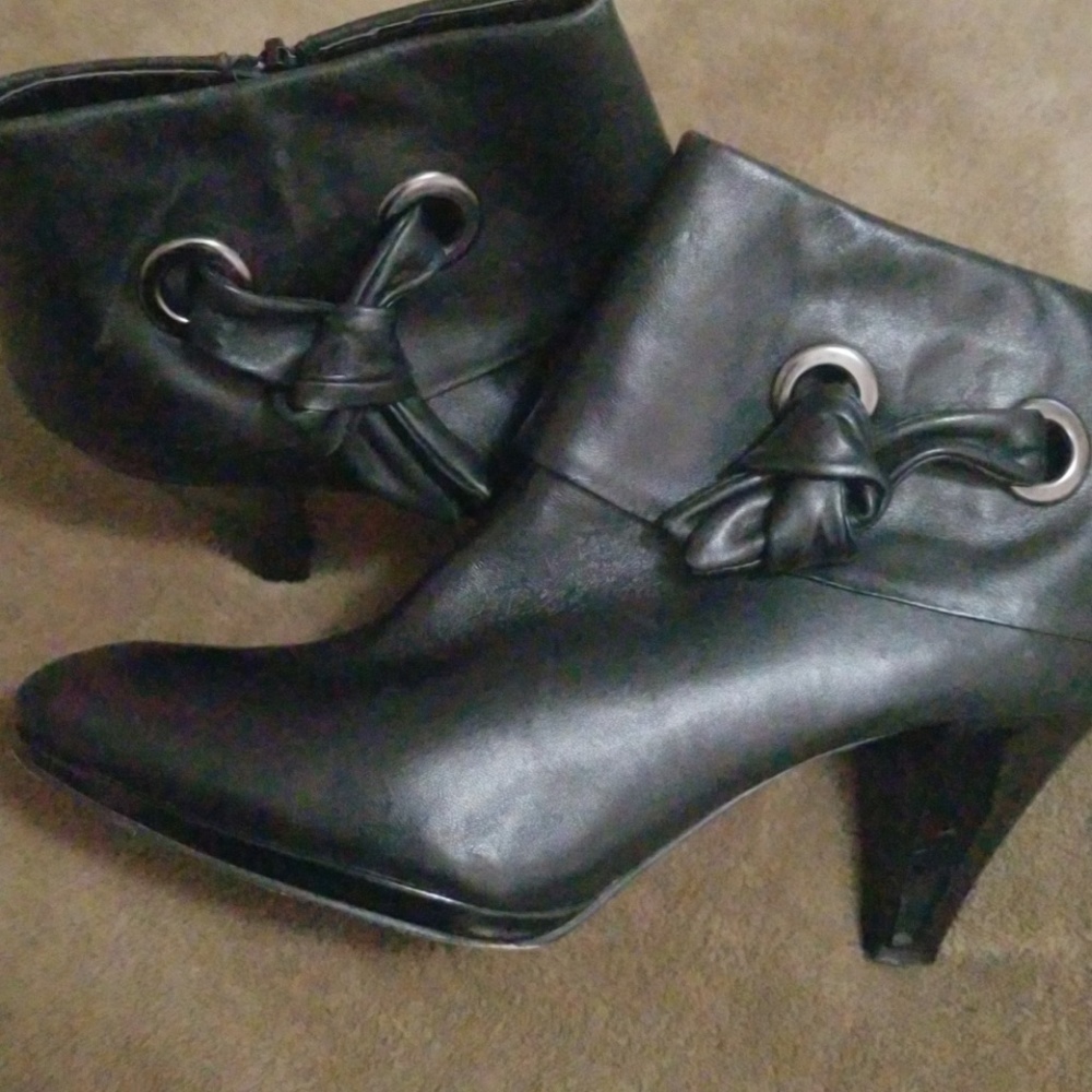 Anne Klein Ankle Boots